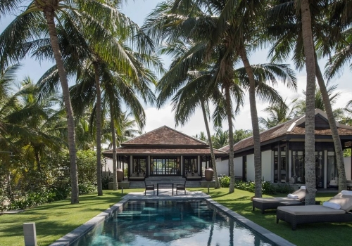 Tailor in Hoi An Near Hotel & Resort Areas – Convenient Custom Suit Guide for Tourists